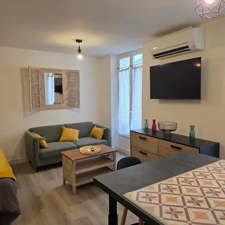 Centre Historique Apartment